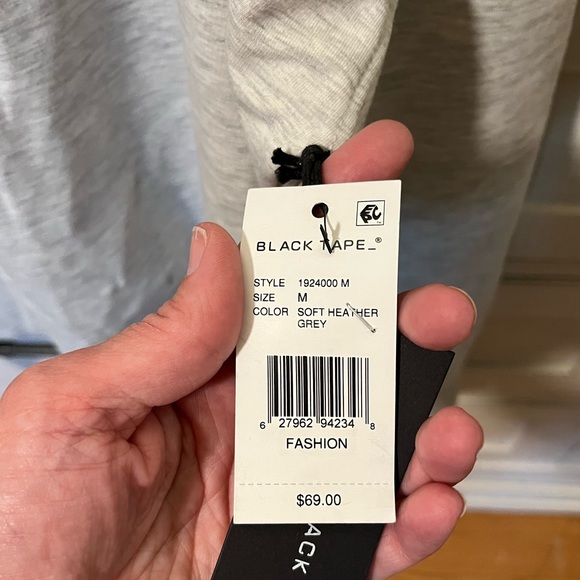 NWT BLACK TAPE OPEN SHOULDER SWEATER - m - Picture 3 of 5